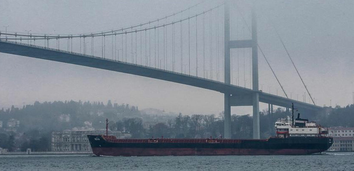 Ayçiçek yağı yüklü ikinci gemi yolda! Yarın İstanbul Boğazı&#039;ndan geçecek