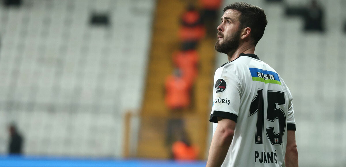 Miralem Pjanic sahalara döneceğinin müjdesini sosyal medya hesabından verdi.