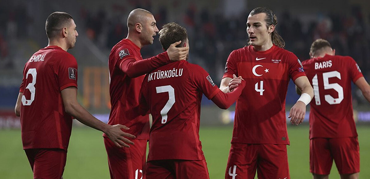 Daniel Siebert, Türkiye'nin 2022 FIFA Dünya Kupası Avrupa Elemeleri G Grubu'nda deplasmanda Karadağ'ı 2-1 mağlup ettiği maçta da düdük çalmıştı.