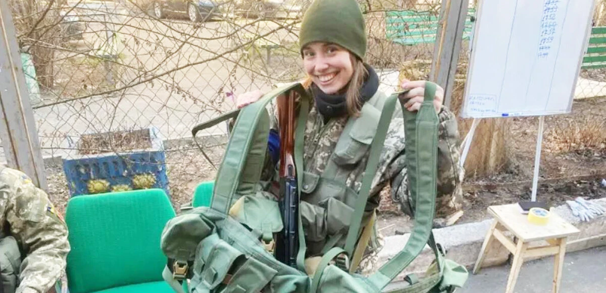Dünün beyaz yakalıları ön saflarda savaşıyor