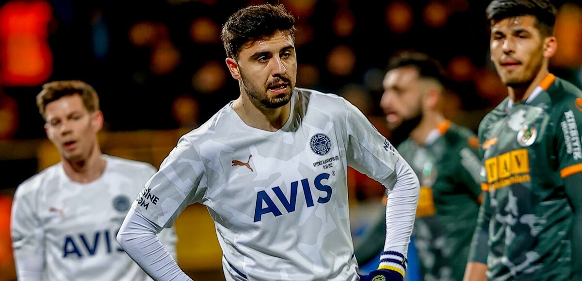 Fenerbahçe'de kadro dışı bıraktığı Ozan Tufan için Beşiktaş devreyi girdi.