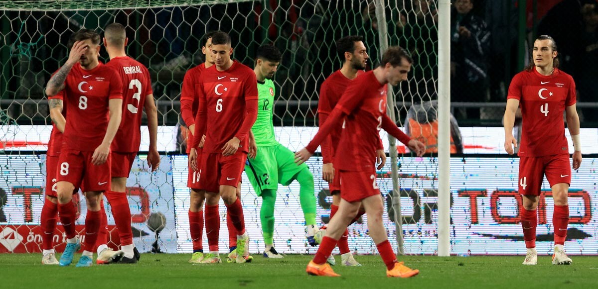 Milli Takım son Avrupa şampiyonuna diş geçiremedi! Maç sonucu: Türkiye 2-3 İtalya