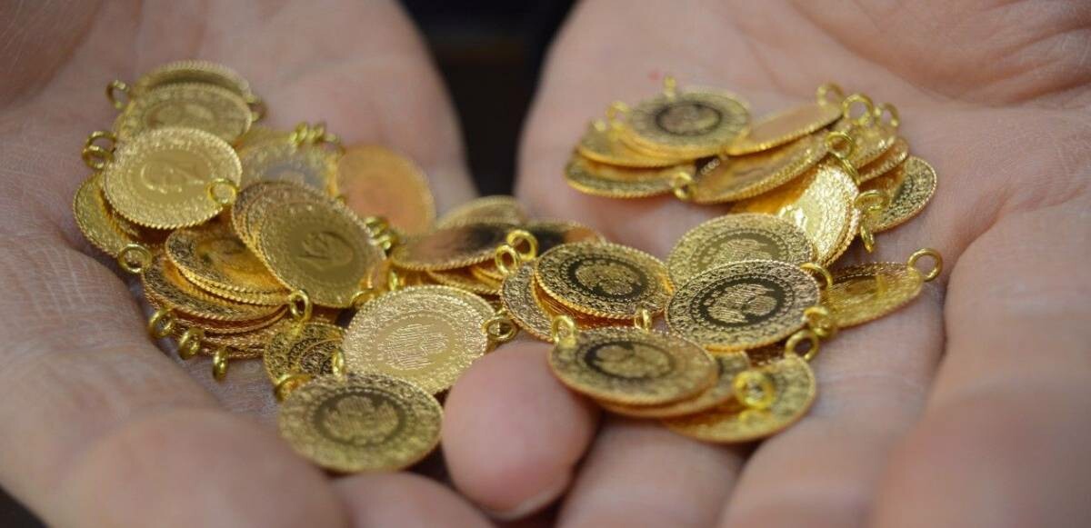 İstanbul'da gerçekleşen müzakerelerin ardından dolar/TL kuru ve gram altın fiyatı düşüşe geçti.