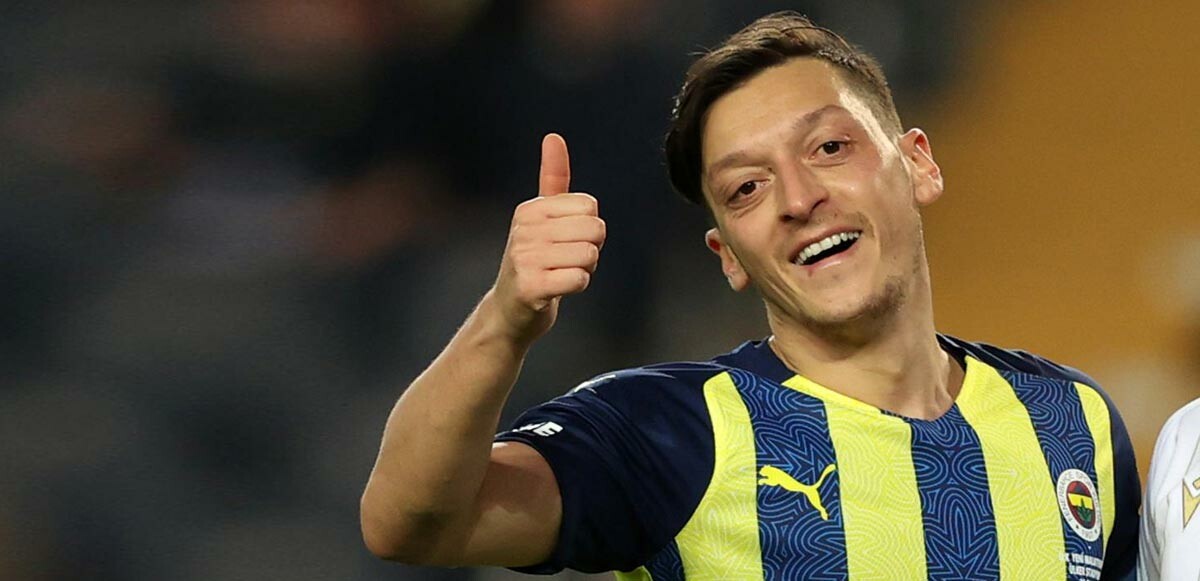 Mesut Özil&#039;in yeni takımı belli oldu