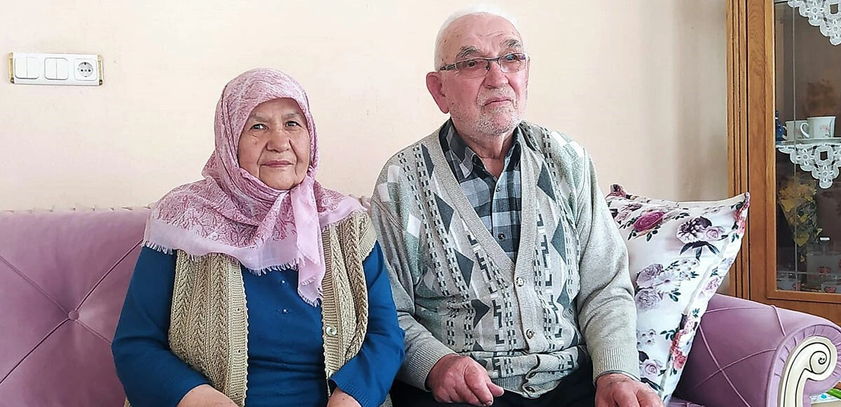 Elleri ile büyüttükleri kız 40 yıl sonra yaşlı çifti soydu
