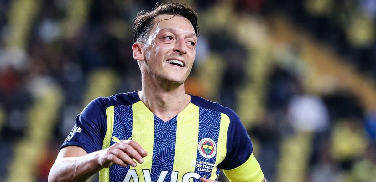 Mesut Özil’in yeni takımını İspanyollar duyurdu