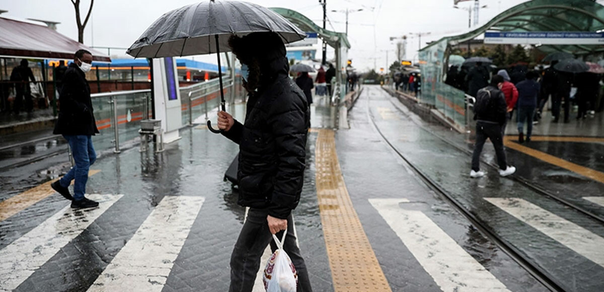 Meteoroloji&#039;den kar ve sağanak uyarısı: Fırtına geliyor! Sıcaklıklar 15 derece birden düşecek