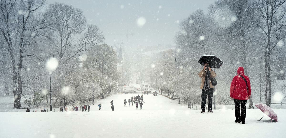 İstanbul'da düşen hava sıcakları nedeniyle gözler Meteoroloji'den gelecek kar yağışı uyarısına çevrildi.