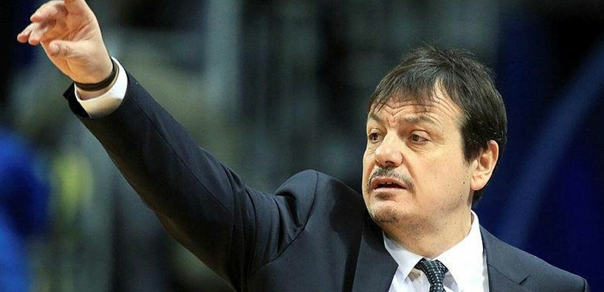 A Milli Basketbol takımına getirilen Ergin Ataman, aynı zamanda Anadolu Efes'i de çalıştıracak.