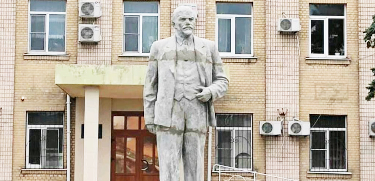 Lenin heykeli 7 yıl sonra geri döndü!