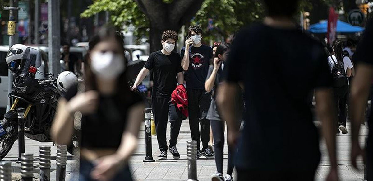 Bakan Koca ‘en önemli toplantı’ demişti! Büyük gün geldi: Maskeleri atacak mıyız?