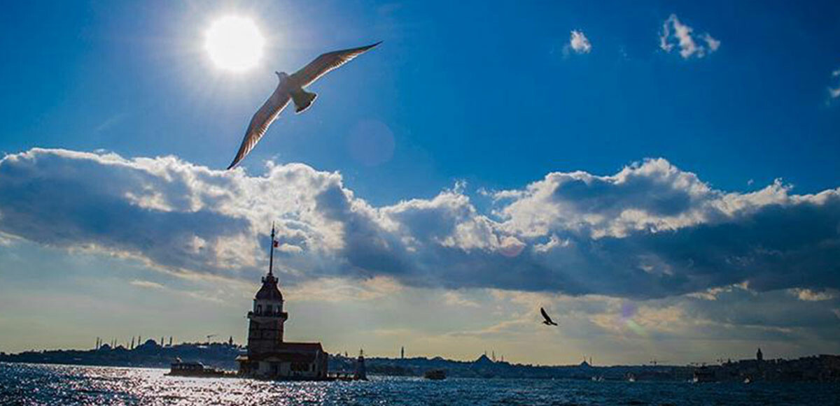 Ülke geneline hakim olan sıcak yaz havası salı gününden itibaren yerini yağışlara bırakacak.