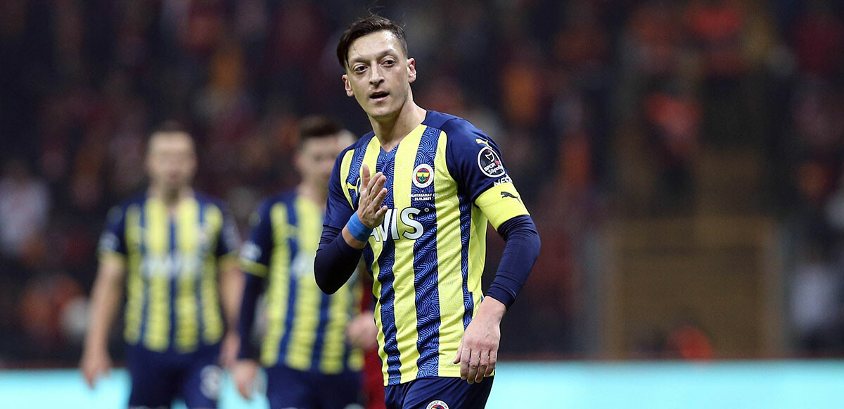 Ali Koç görmesin! Mesut Özil’den Ozan ve İrfan&#039;a davet