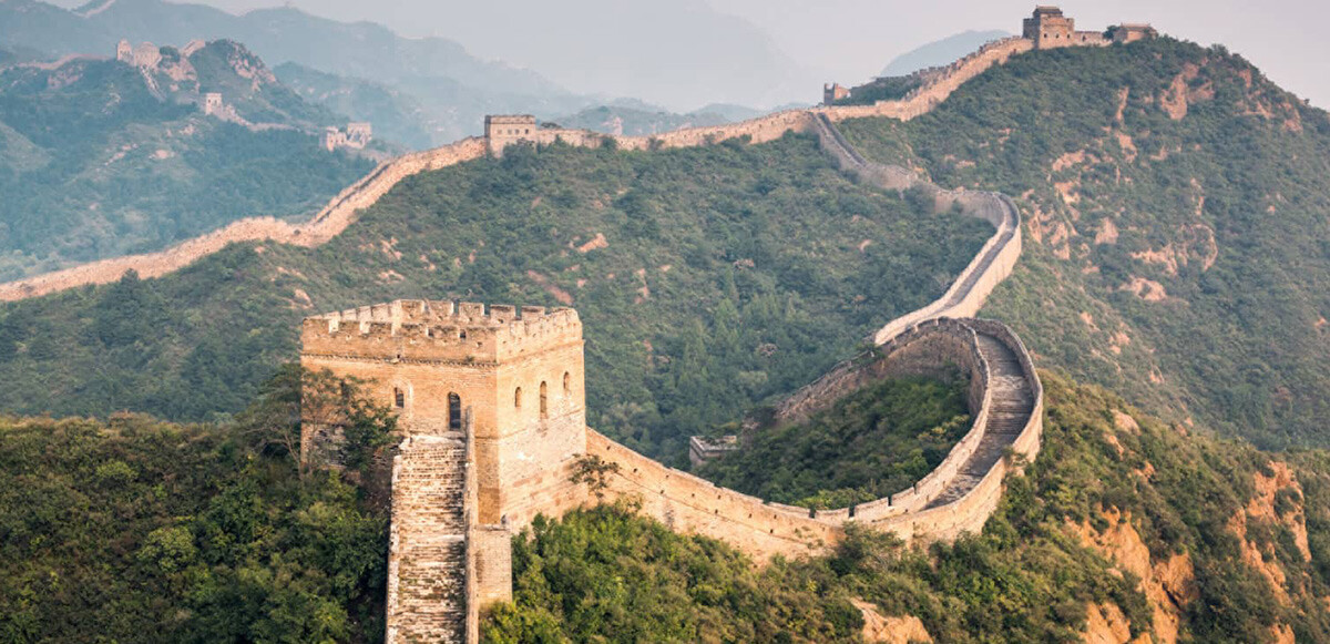 Milattan Önce yapılan Çin Seddi, dünyanın en uzun savunma amacıyla örülen duvarı