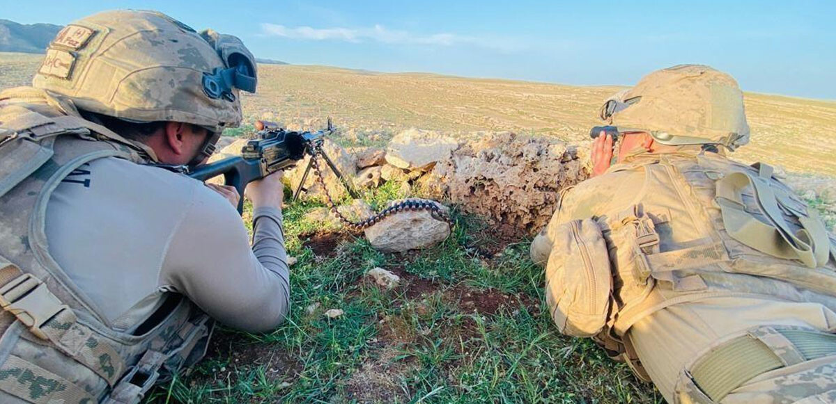 PKK inleri yerler bir: 10 terörist öldürüldü