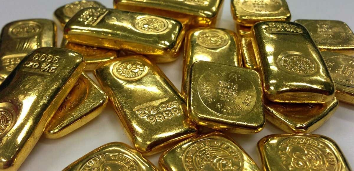 Altın fiyatları Fed faiz kararı ardından ezberi bozdu. Gram altın küresel altın fiyatlarına bağlı olarak yükselişe geçti.