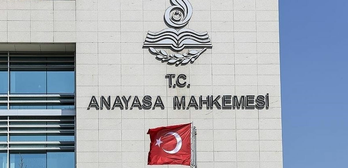 HDP hakkındaki kapatma davasını 15 kişiden oluşan Anayasa Mahkemesi heyeti karara bağlayacak.