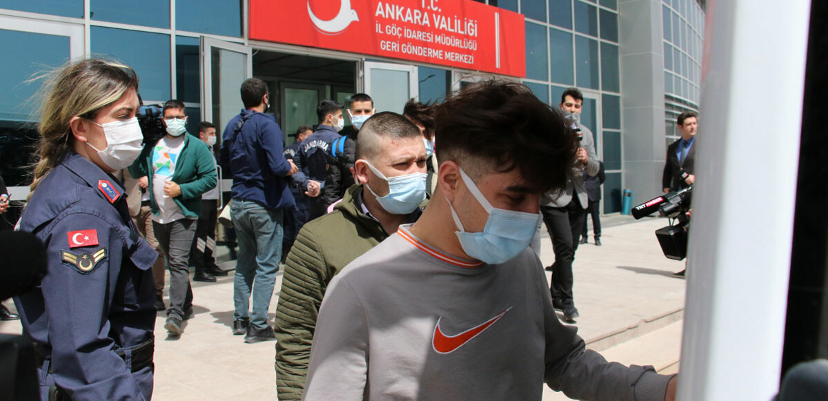 Türkiye&#039;den sığınmacılarla ilgili karar: Merkez sayısı arttı, eve gidiş hızlanacak