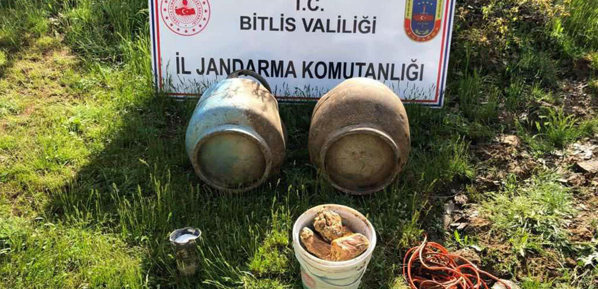 Son dakika: Bitlis&#039;te terör operasyonu: Bir kilogram plastik patlayıcı imha edildi