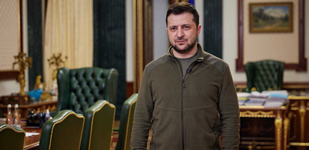 Zelenskiy&#039;nin polar ceketi müzayedeye çıktı! Rekor fiyata alıcı buldu