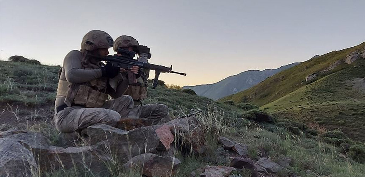 Son dakika! PKK&#039;ya pençe: 9 terörist öldürüldü