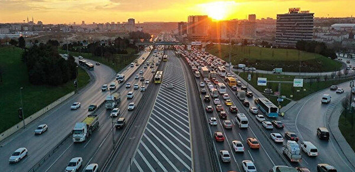 19 Mayıs etkinlikleri nedeniyle İstanbul'da bazı yollar trafiğe kapatılacak