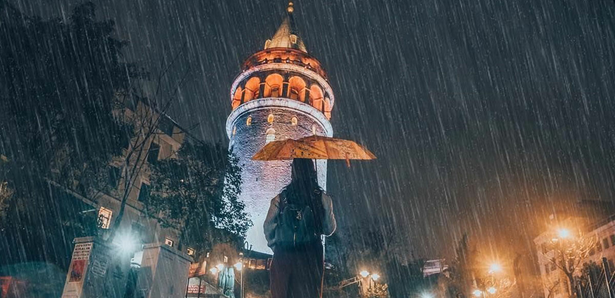 Meteoroloji yarın öğle saatlerinde başlayacak yağışların perşembe sabahından itibaren etkisini kaybedeceğini bildirdi.