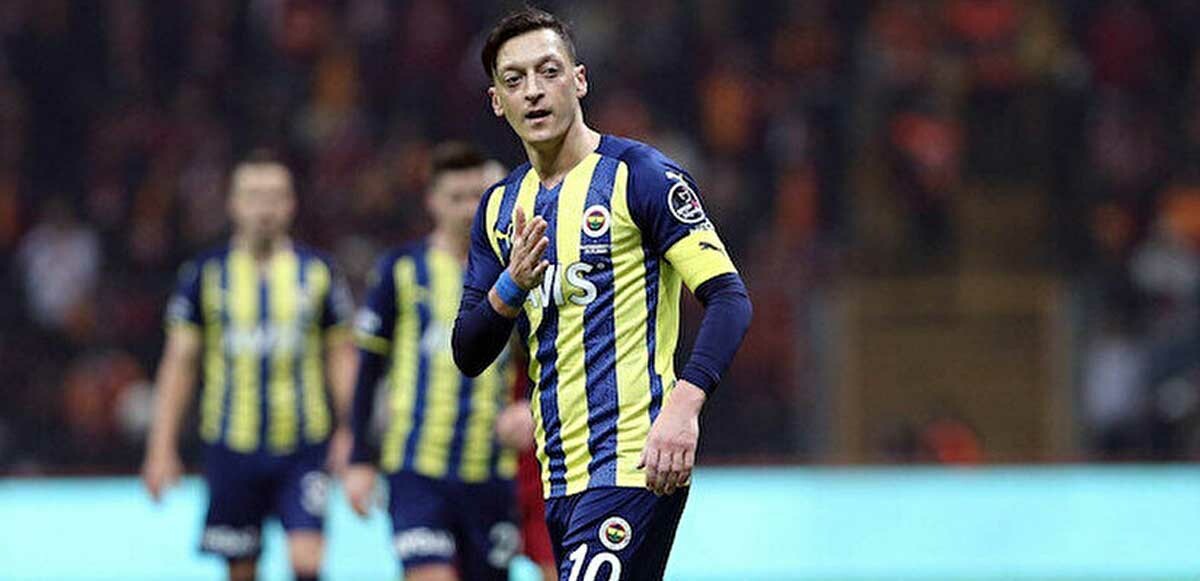 Fenerbahçe'de 2. Mesut Özil krizi patlak verdi!