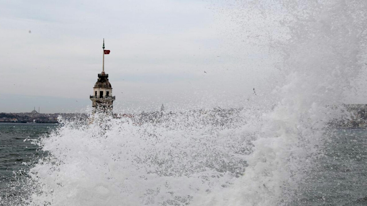 Meteoroloji ve AKOM’dan ortak uyarı: Kuvvetli sağanakla birlikte fırtına da geliyor! Kıştan kalma günler sürecek