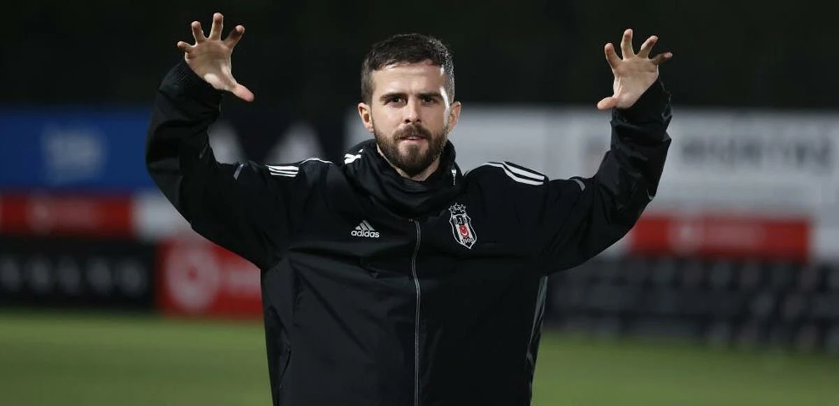 Pjanic'ten Beşiktaş'a duygusal veda: Her zaman Kara Kartal