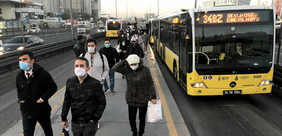 Türkiye'de bugüne kadar uygulanan aşı miktarı 147 milyon 678 bin 580 doza yükseldi.