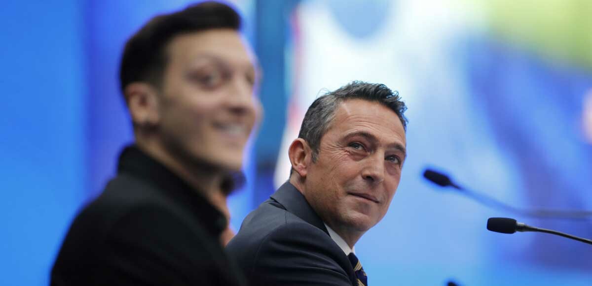 Mesut Özil resti çekti: Ali Koç küplere bindi!