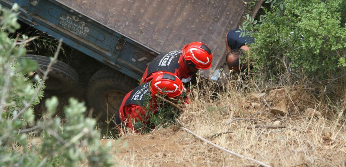 Olay yerine gelen Özdemir’in yakınları gözyaşlarına boğuldu.