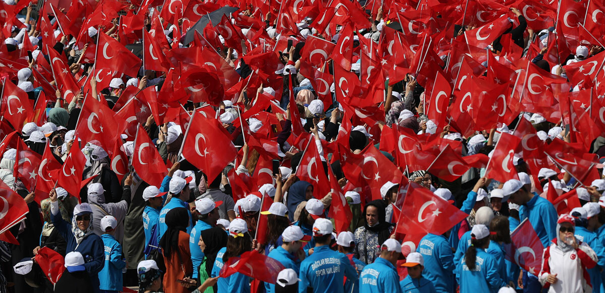 Pusetli anneler, çocuklar, yaşlılar ve engelli vatandaşlar güvenli bir alanda, bahçenin keyfini sürüp yürüyüş yapabilecek.