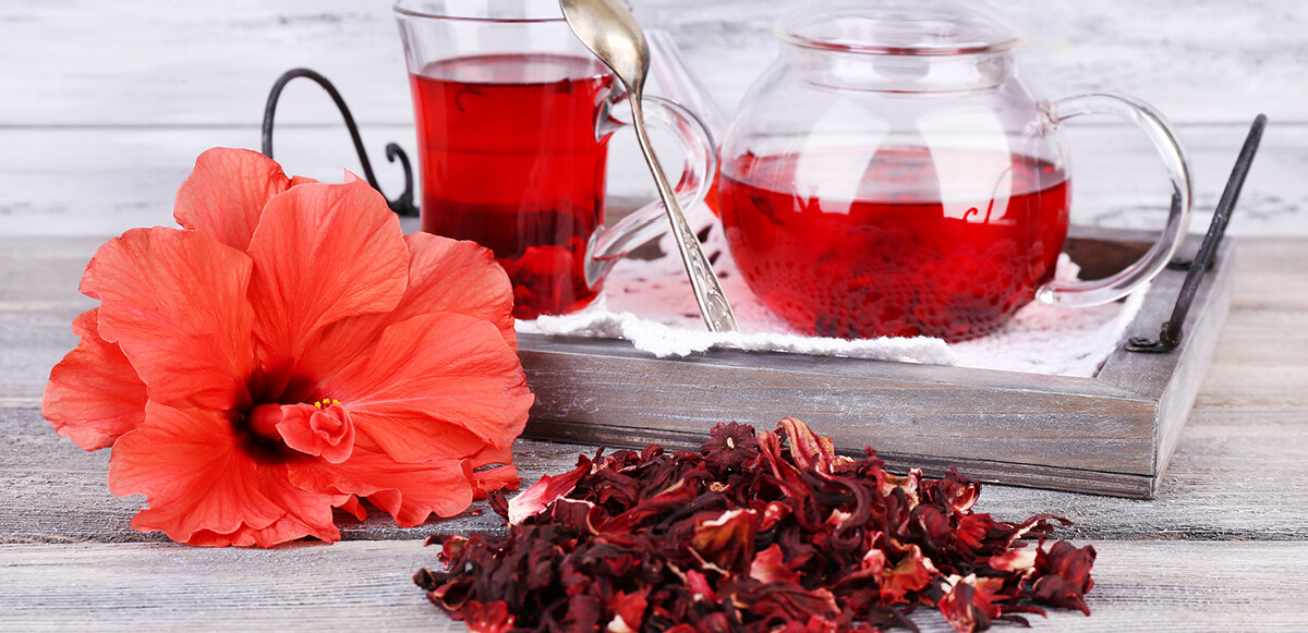 Hibiskus çayı,  iştah kapatıcı özelliğiyle metabolizmayı hızlandırır ve yağ yakımını kolaylaştırır.