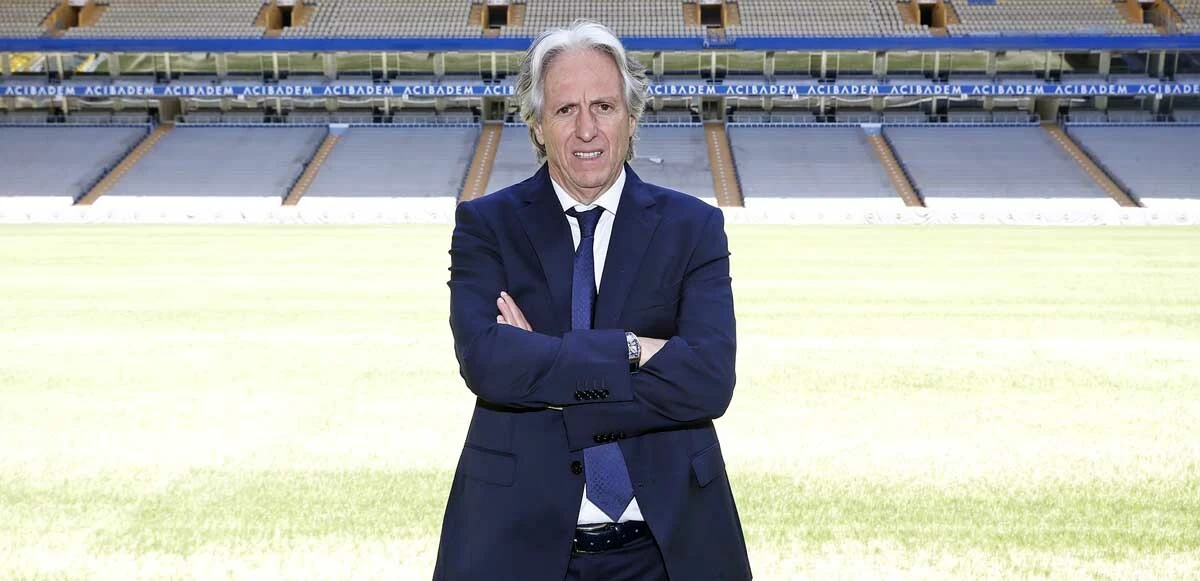 Jorge Jesus neşteri vurdu: Fenerbahçe'de 9 isim yolcu