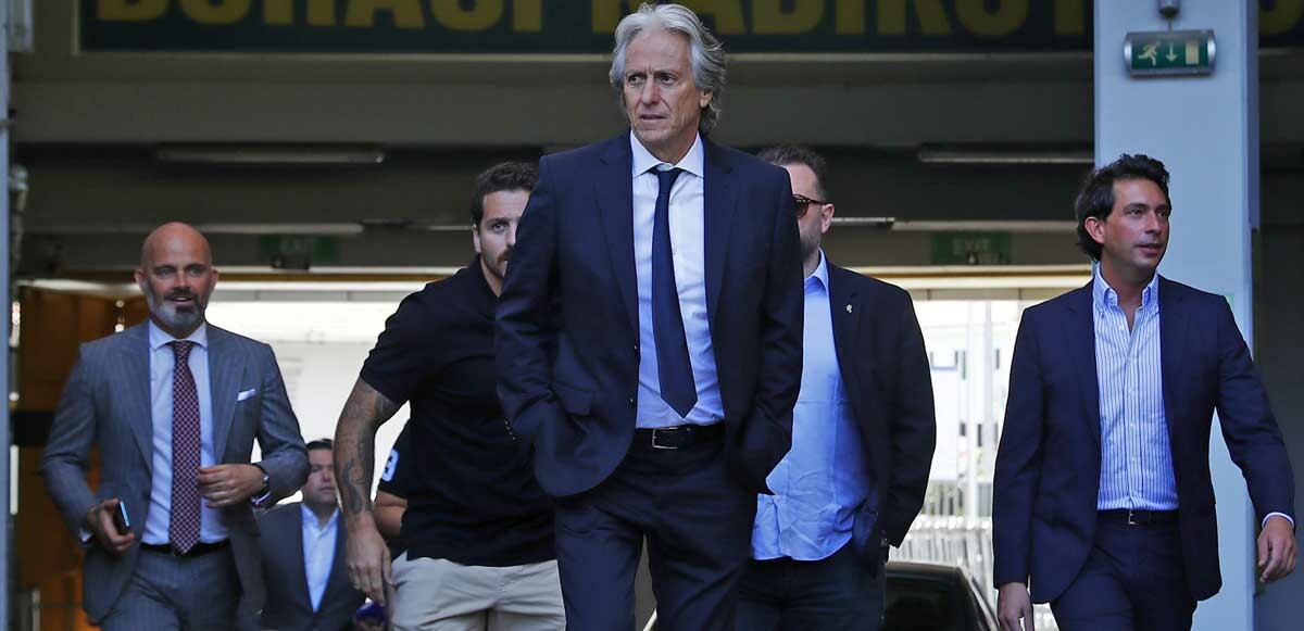 Fenerbahçe&#039;de Jorge Jesus kanunları! Göreve fırtına gibi başladı