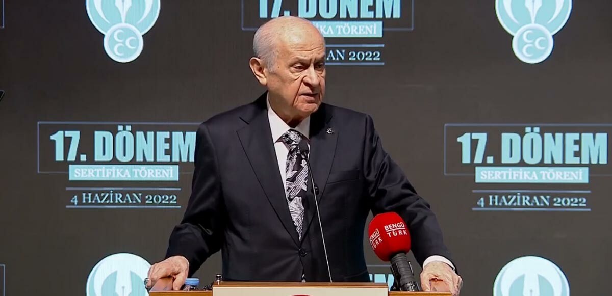 Bahçeli&#039;den Kılıçdaroğlu&#039;na &#039;Demirtaş&#039; tepkisi: Teröriste sahip çıkmak insanlık mıdır?