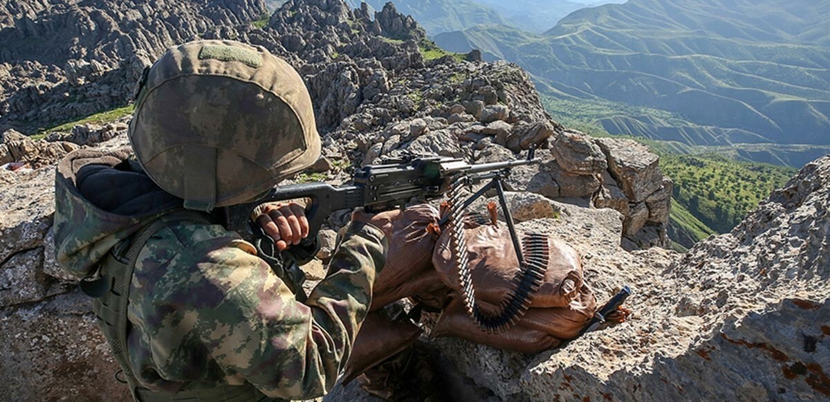 Teröristlerin inleri yerler bir! 6 PKK&#039;lı öldürüldü