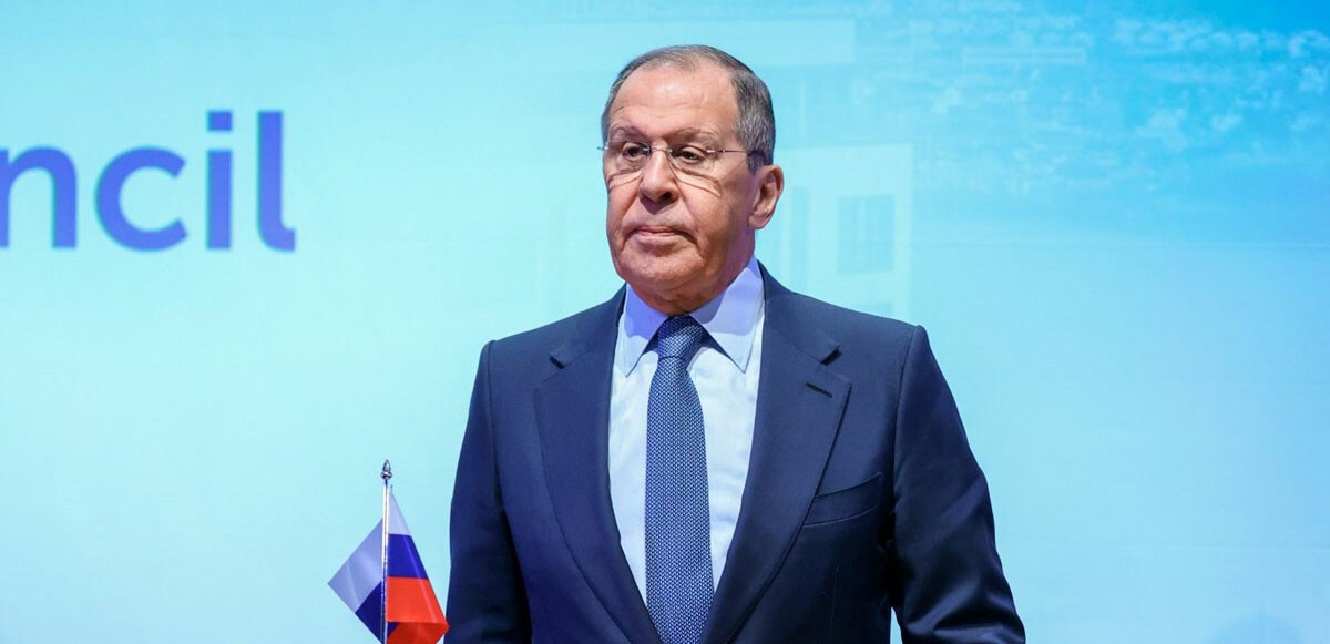 Rusya Dışişleri Bakanı Lavrov&#039;a 3 ülkeden hava sahası engeli! Ziyaretini iptal etti