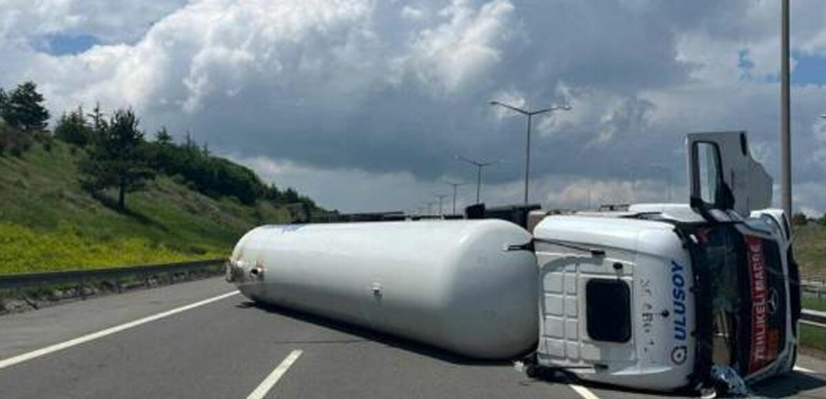 Anadolu Otoyolu’nun Bolu kesimi çift yönlü trafiğe kapatıldı