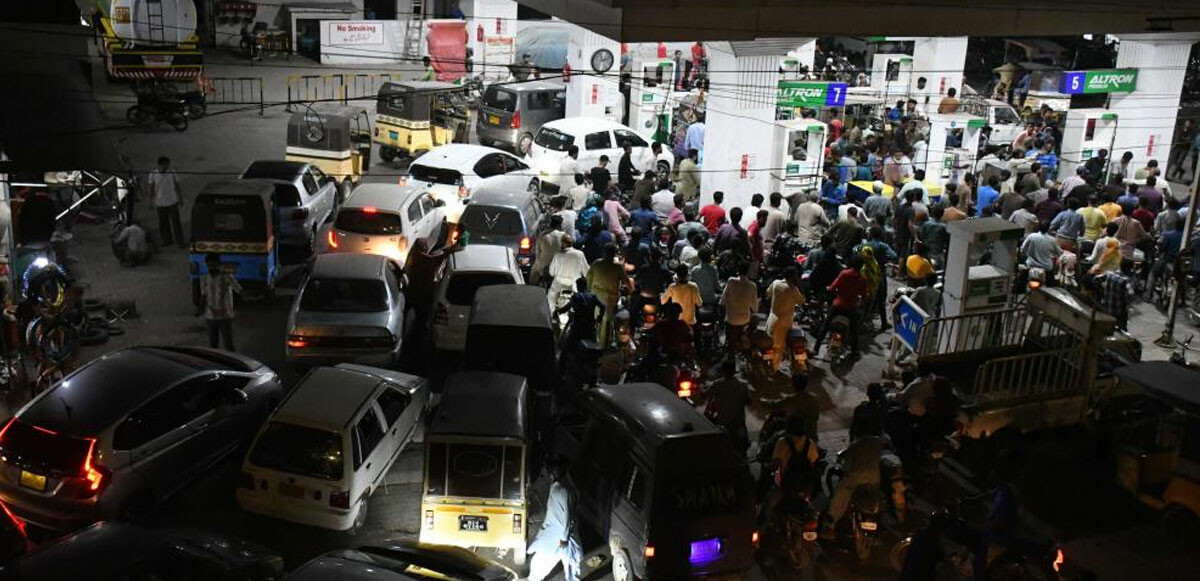 Petrolden Sorumlu Devlet Bakanı, hükümetin son zammı açıklamadan önce ayrıntılı olarak görüştüğünü belirtti.