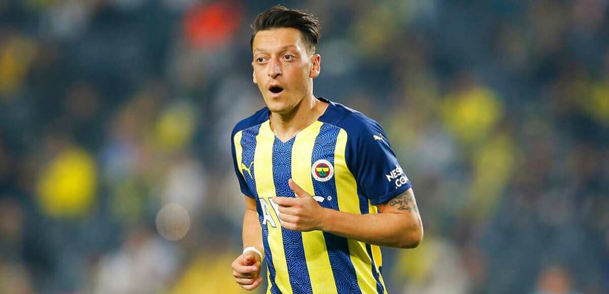 Mesut Özil'in yeni kariyerini menajeri açıkladı