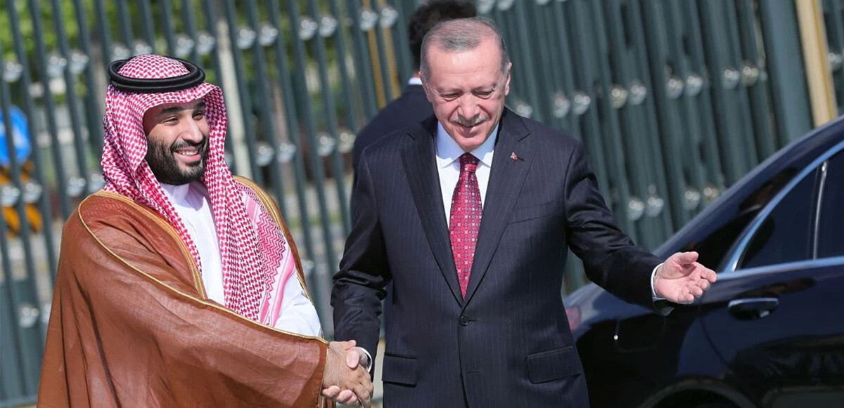 Suudi Arabistan'la Kaçıkçı cinayetinden sonra kopma noktasına gelen ilişkilerin normalleşmesi için iki ülke karşılıklı adımlar attı. Erdoğan'ın Riyad ziyaretinin ardından Prens Selman da geçen hafta Ankara'ya geldi.