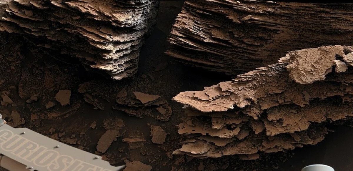 Kızıl Gezegen'de beklenmedik keşif: NASA, Mars'ta 'su kanıtı' diyerek yayınladı