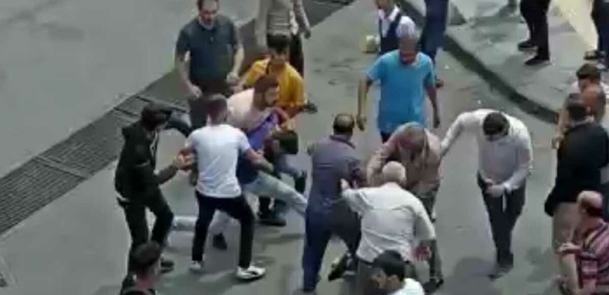 Tekirdağ&#039;da sokak ortasında Cumhurbaşkanı Erdoğan&#039;a hakaret eden 2 kardeş tutuklandı