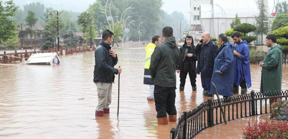 Soylu, bölgede yatırımlar yapılmadan önce çok daha büyük hasar, zayiat ve kayıpların söz konusu olduğunu da dile getirdi.