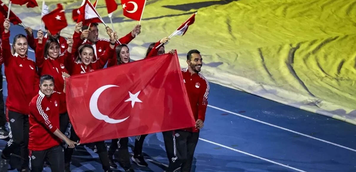 Türkiye madalyaya doymuyor! Milli sporculardan Akdeniz Oyunları&#039;nda gururlandıran tablo