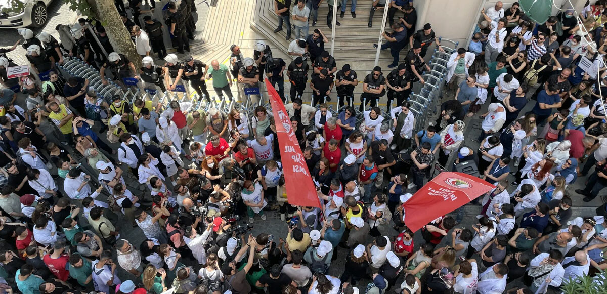 Protestolarda polise tokat atmıştı: O astsubay tutuklandı