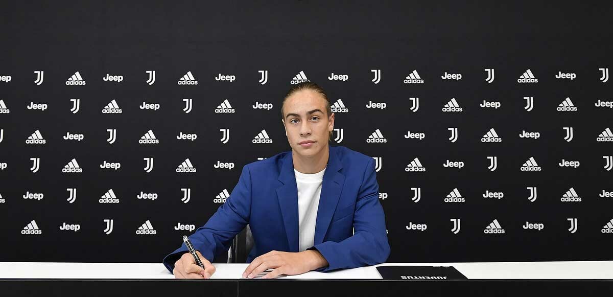 Milli futbolcu Juventus&#039;a transfer oldu